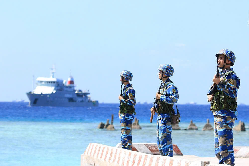 Xuân về sớm giữa khơi xa Trường Sa