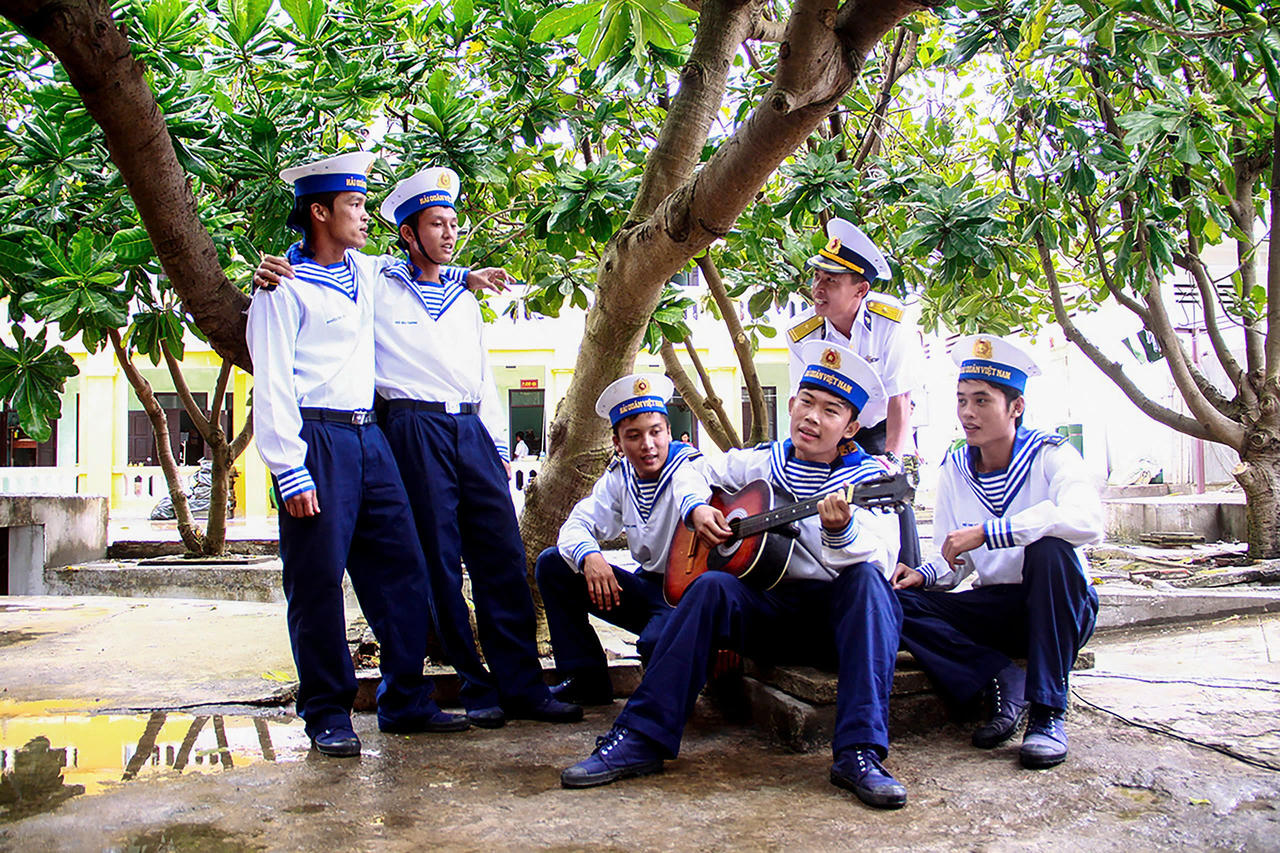 Xuân về sớm giữa khơi xa Trường Sa