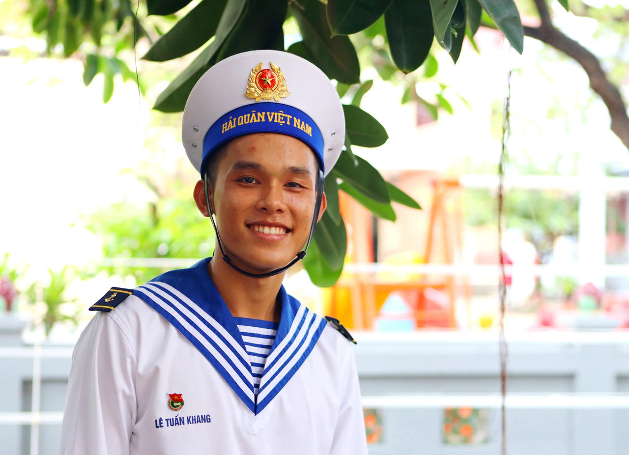 Nụ cười Xuân của lính biển Trường Sa