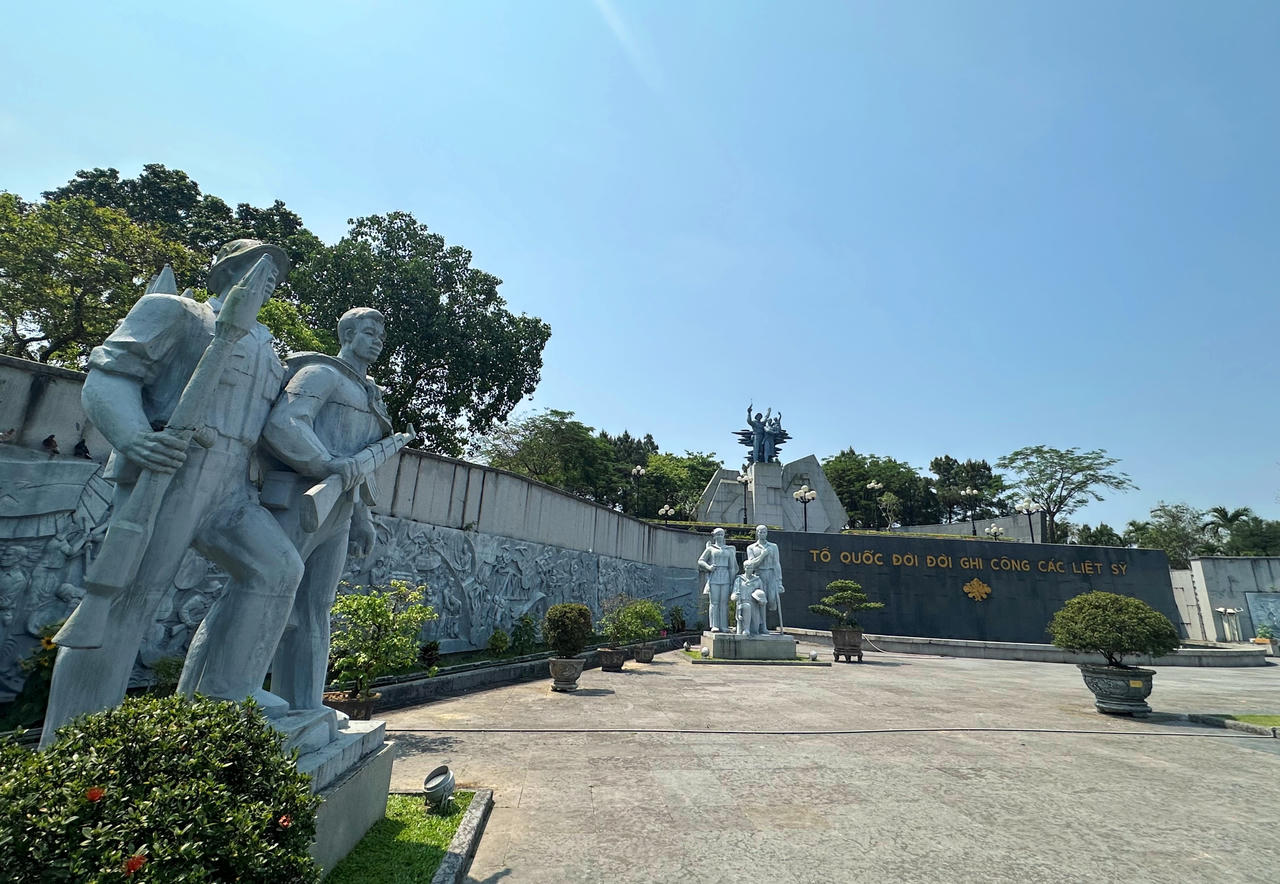 Hội Cựu chiến binh Bộ Tư pháp tri ân các "địa chỉ đỏ", thăm lại chiến trường xưa dọc Miền Trung - Tây Nguyên