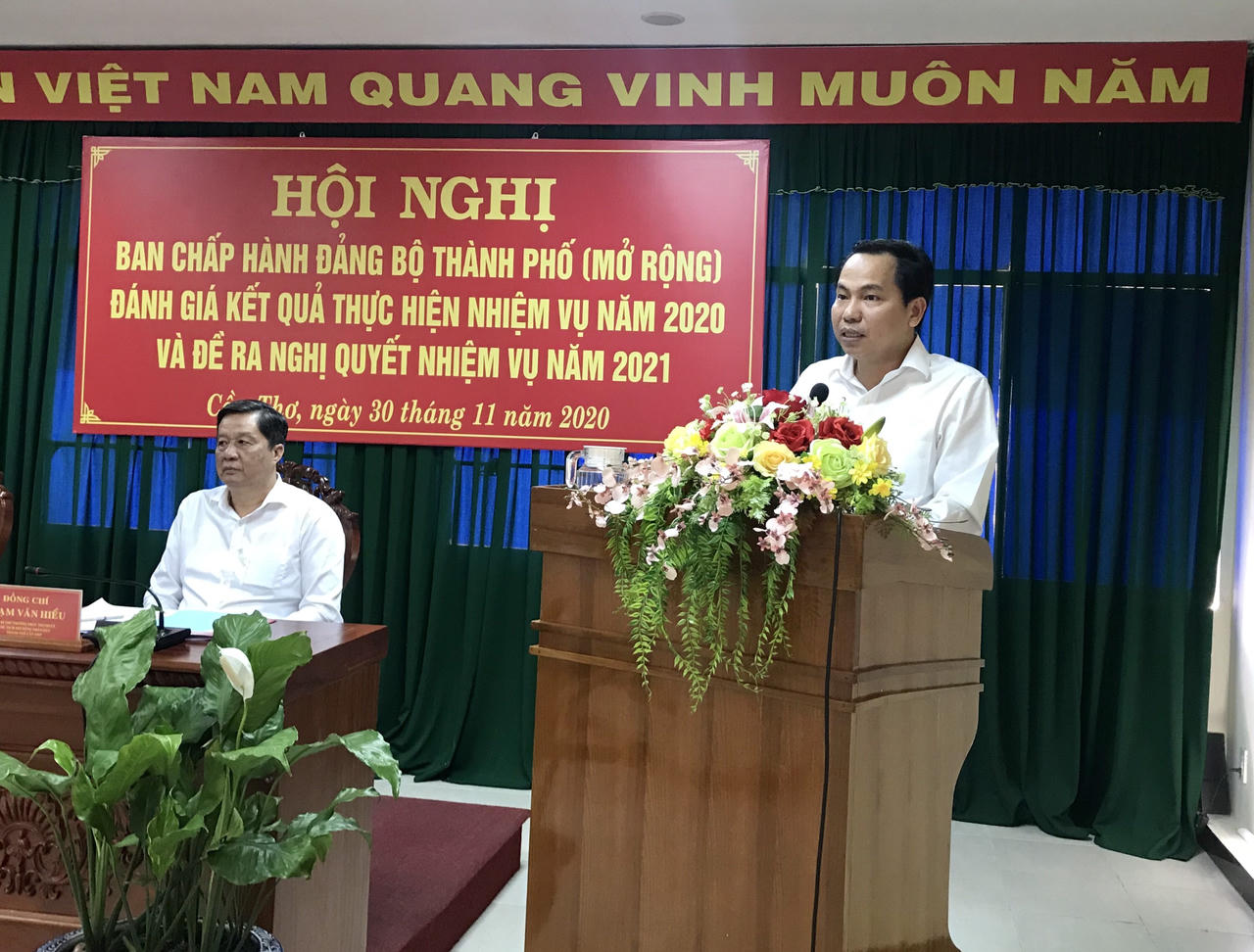 Cần Thơ phải hoàn thành các nghị quyết trọng tâm trong nửa đầu năm 2021
