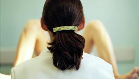 Nhộn nhịp vá "cái ngàn vàng" giá “bèo” đến “chát” 