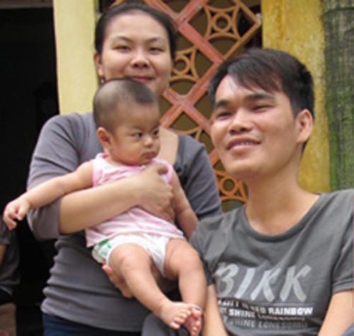 Chuyện tình của chàng trai khuyết tật nhờ em ruột làm chú rể 