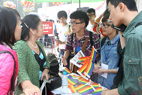 Ngày hội của các cặp đôi đồng tính