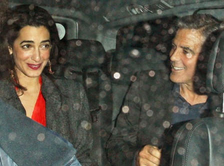 George Clooney hẹn hò tình mới