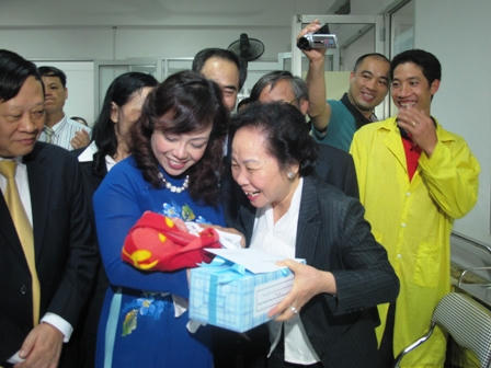 Công dân thứ 90 triệu của Việt Nam là bé gái