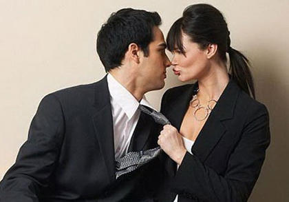 5 dấu hiệu "tố" đàn ông ngoại tình