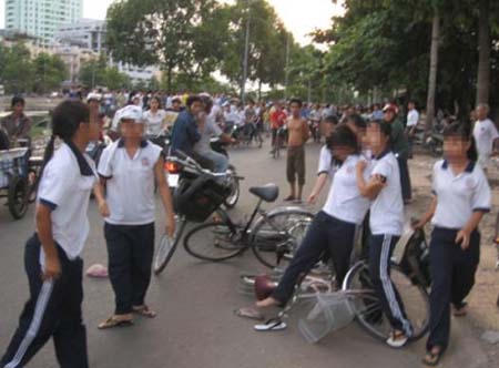 64% học sinh THPT nói dối cha mẹ