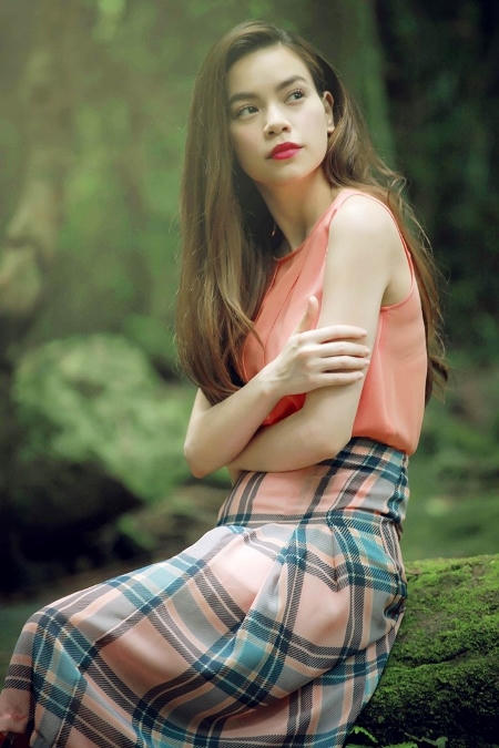 MV Giấu anh vào nỗi nhớ của Hà Hồ cán mốc 1 triệu lượt view