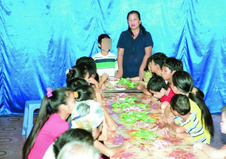 Kết thúc cổ tích của cậu bé mồ côi có “H“