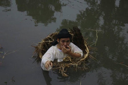 Long Nhật cùng “bạn trai” dự lễ ra mắt đĩa hài Vượng Râu