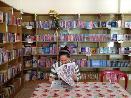 Nhặt lá mai, làm ngựa giấy đón Tết trong…Tù