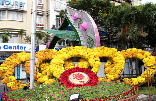 Đường hoa Nguyễn Huệ Giáp Ngọ rực rỡ trước giờ khai mạc