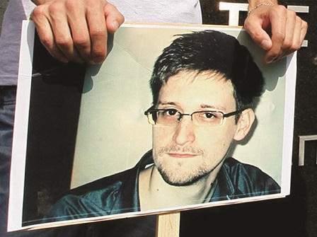 Toàn cảnh vụ tiết lộ bí mật của Edward Snowden