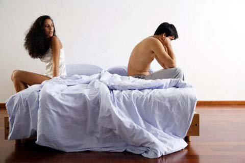 Bạn gái có thai với tình cũ