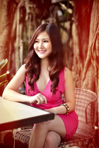 Hương Tràm: “Tôi sống đơn giản nên dễ bị hiểu lầm“