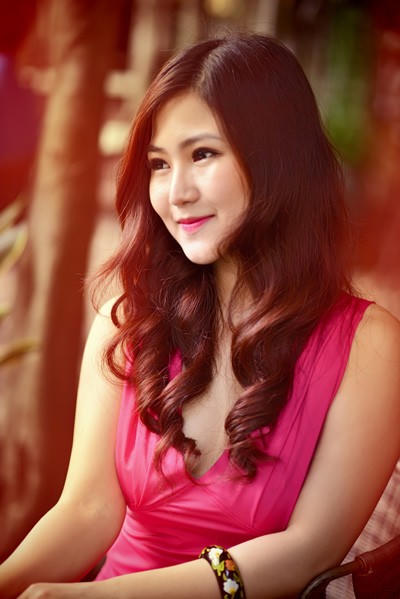 Hương Tràm: “Tôi sống đơn giản nên dễ bị hiểu lầm“