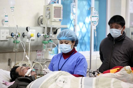 Cảnh báo viêm não do vi rút, đột quỵ vì rét kéo dài