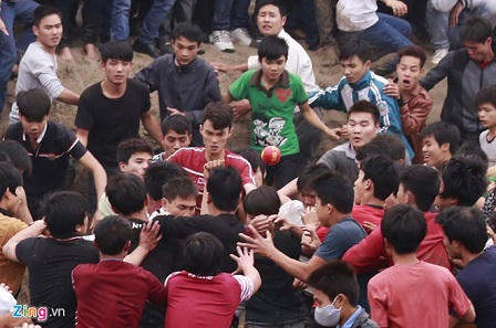 Cướp phết kinh hoàng ở lễ hội Hiền Quan