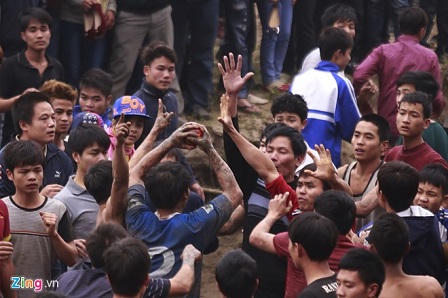 Cướp phết kinh hoàng ở lễ hội Hiền Quan