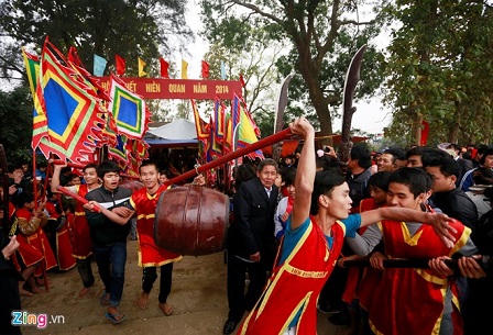 Cướp phết kinh hoàng ở lễ hội Hiền Quan