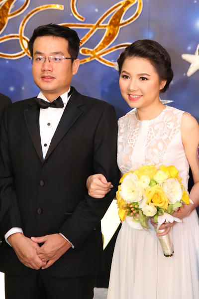 Ngô Quỳnh Anh “Mắt Ngọc” bất ngờ lấy chồng