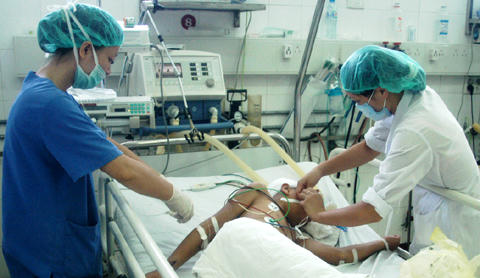 Không phải bác sỹ nào cũng có thể làm thêm