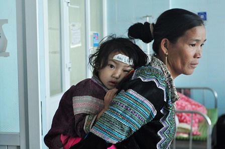 Đau thương tại hiện trường vụ sập cầu treo