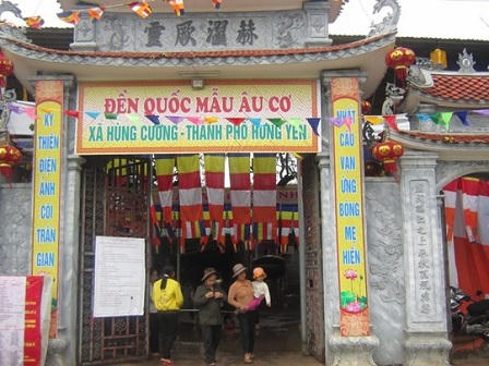 Dâng bánh chưng hơn 4 tấn lên các Vua Hùng