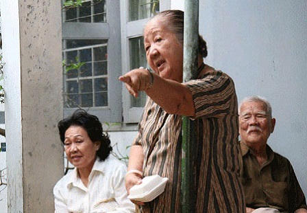 Nghệ sỹ Thiên Kim: 80 tuổi vẫn ám ảnh đòn roi mẹ kế