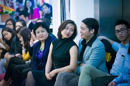 “Họa mi” Khánh Linh tái hôn với doanh nhân điển trai