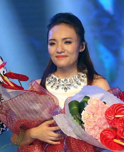 Tân quán quân Vietnam Idol chia giải thưởng 600 triệu với top 4