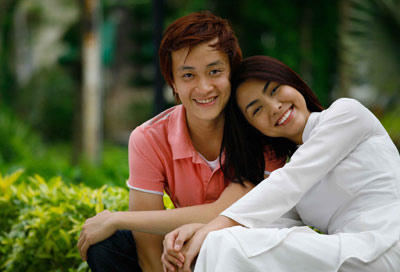  “Qua tay” đạo diễn, chân dài một bước thành sao 