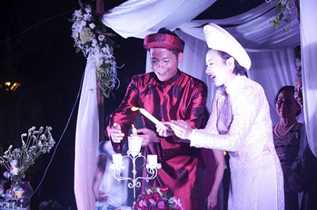 Đám cưới của Khánh Linh gặp sự cố vì mưa lớn