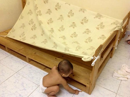 Chuyện cảm động về 8X "gà trống" đi xin sữa mẹ nuôi con