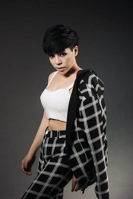 Minh Chuyên:  “Chân em ngắn lắm, lấy đâu ra đại gia“