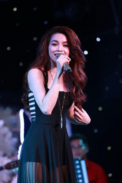 Showbiz Việt bát nháo vì người "mù nhạc"