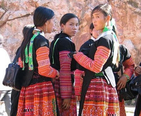 Kinh nghiệm đi chơi chợ tình Mộc Châu