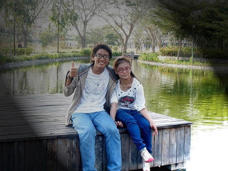 Hành trình đến trường gian nan của cô sinh viên bại não bẩm sinh