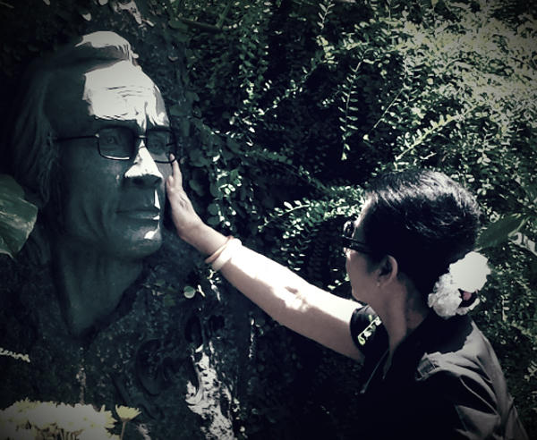 Khánh Ly bất ngờ công bố giấy cho phép tác quyền của Trịnh Công Sơn