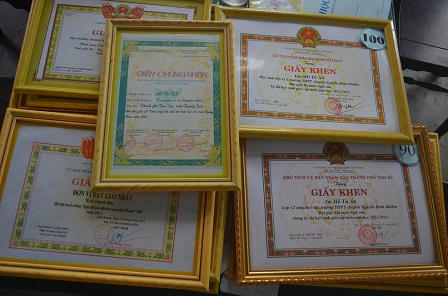 Gia cảnh khốn khó của anh em song sinh đỗ 6 trường đại học