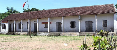 Nghệ An: Trẻ thất học vì phụ huynh phản đối sáp nhật trường