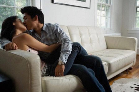 Bí mật gia đình “vợ thèm chả, chồng nếm nem“