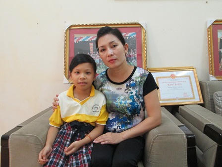 Ước mơ "lớn nhanh như Thánh Gióng" để giữ biển đảo quê hương của cô bé lớp 3