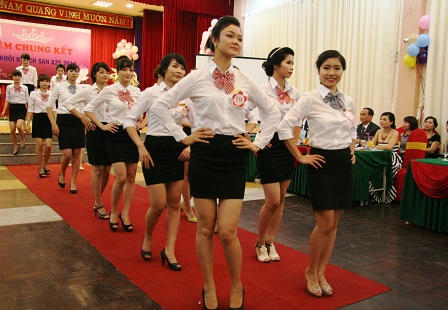 Tổ chức “Hoa khôi khách sạn” để “thử lửa” nhân viên