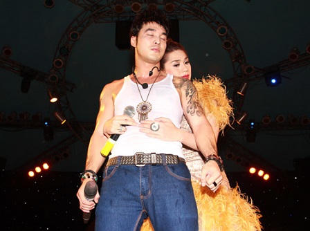 Ca sĩ Lâm Chi Khanh lần đầu tiết lộ về mối tình đơn phương với Ưng Hoàng Phúc