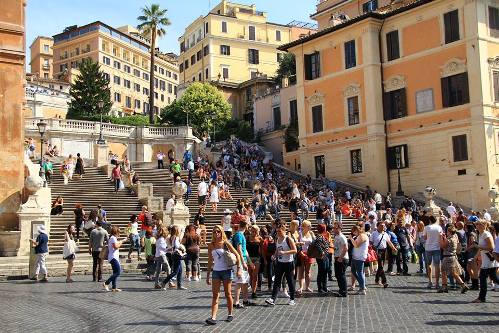 9 thay đổi ai cũng gặp khi ra nước ngoài quá lâu