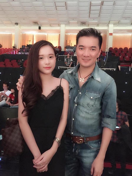 “Hotgirl nửa tỷ” và bí kíp kiếm tiền siêu tốc