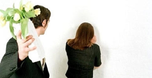 Bị chồng bạo hành vì lỡ ngoại tình tư tưởng