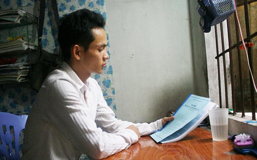 Chàng trai đầu tiên đỗ đại học ở “làng điểm chỉ”